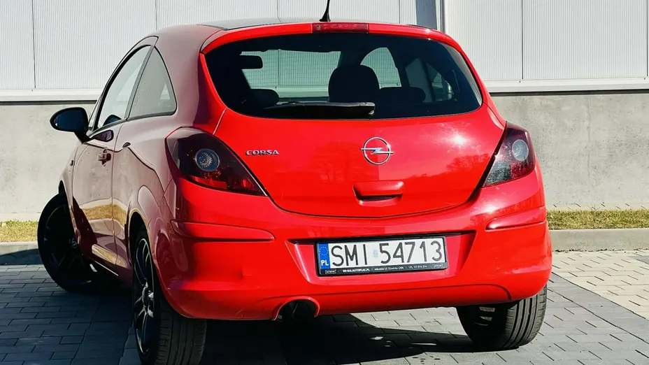 OPEL Corsa -