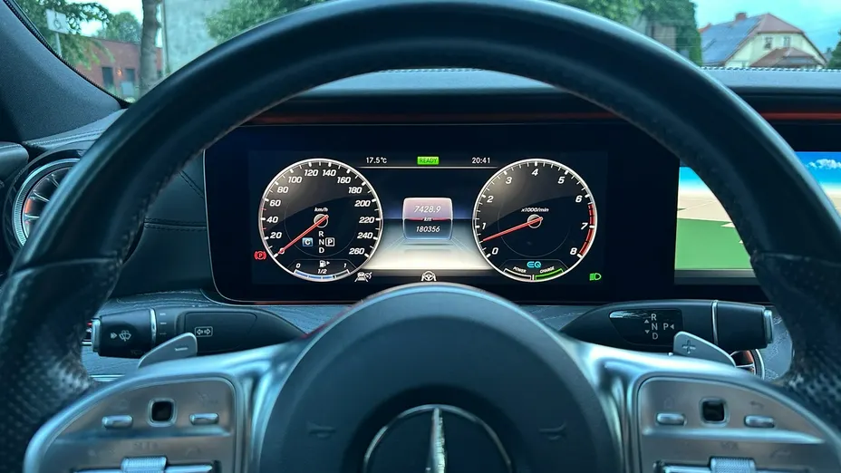 MERCEDES-BENZ CLS -