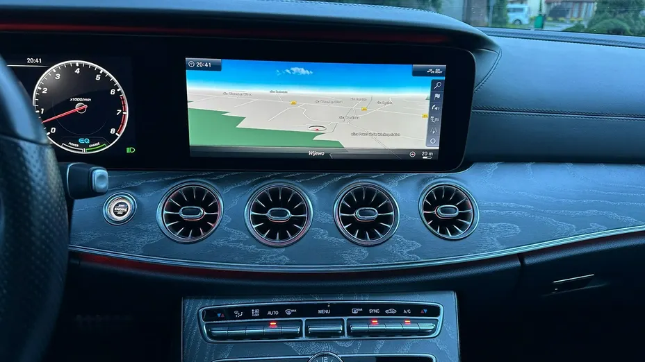 MERCEDES-BENZ CLS -