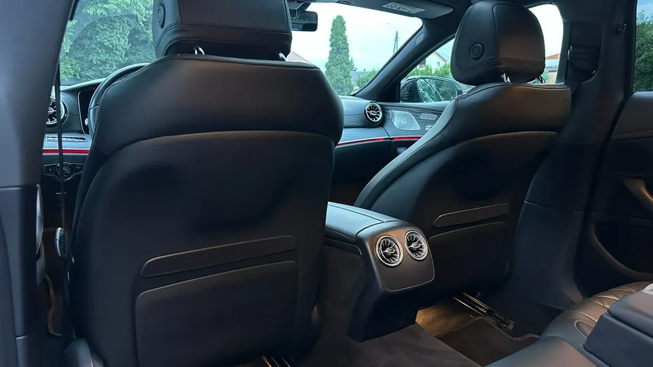 MERCEDES-BENZ CLS -