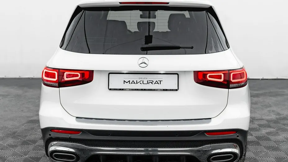 MERCEDES-BENZ GLB -
