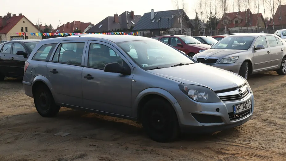 OPEL Astra -