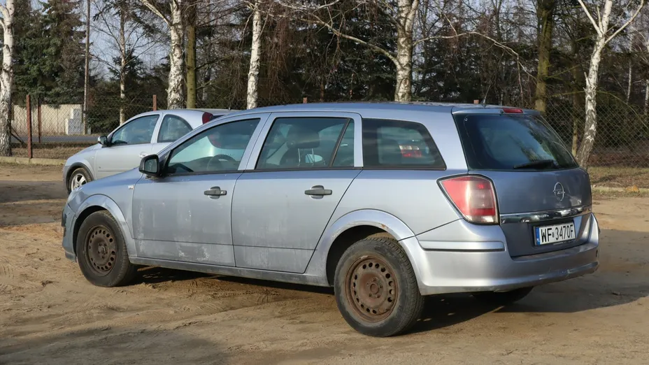 OPEL Astra -
