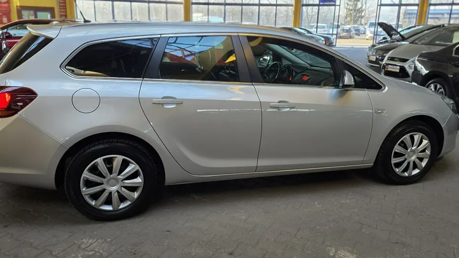 OPEL Astra -