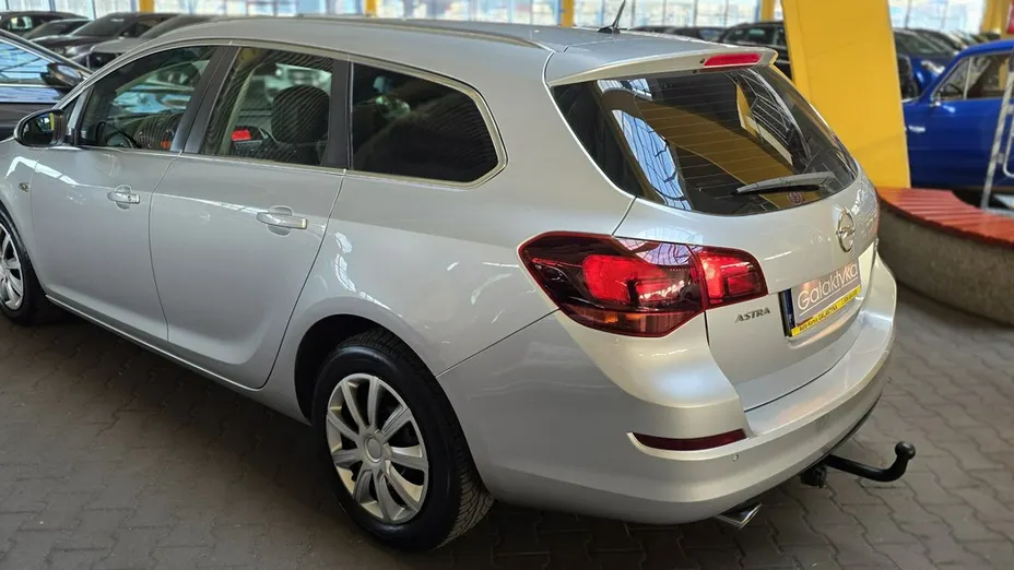 OPEL Astra -