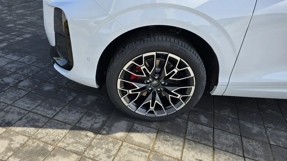 AUDI Q3 -