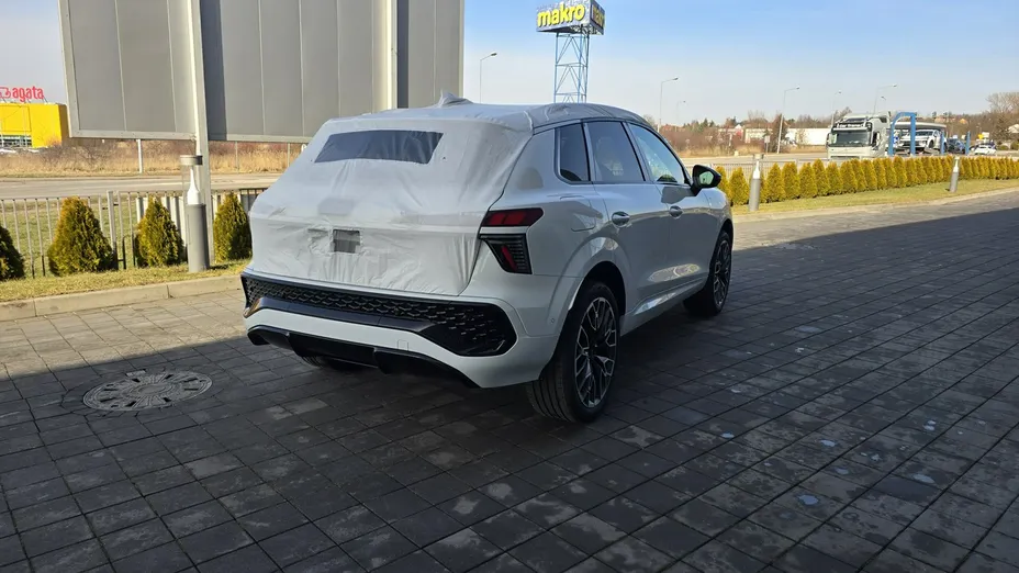 AUDI Q3 -