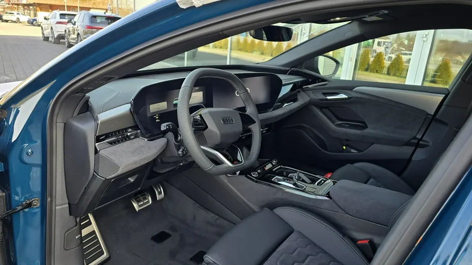 AUDI A6 Sportback e-tron -