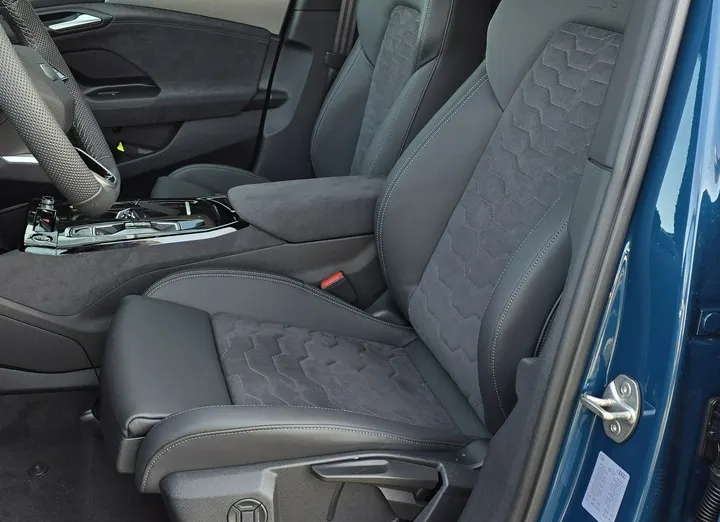 AUDI A6 Sportback e-tron -