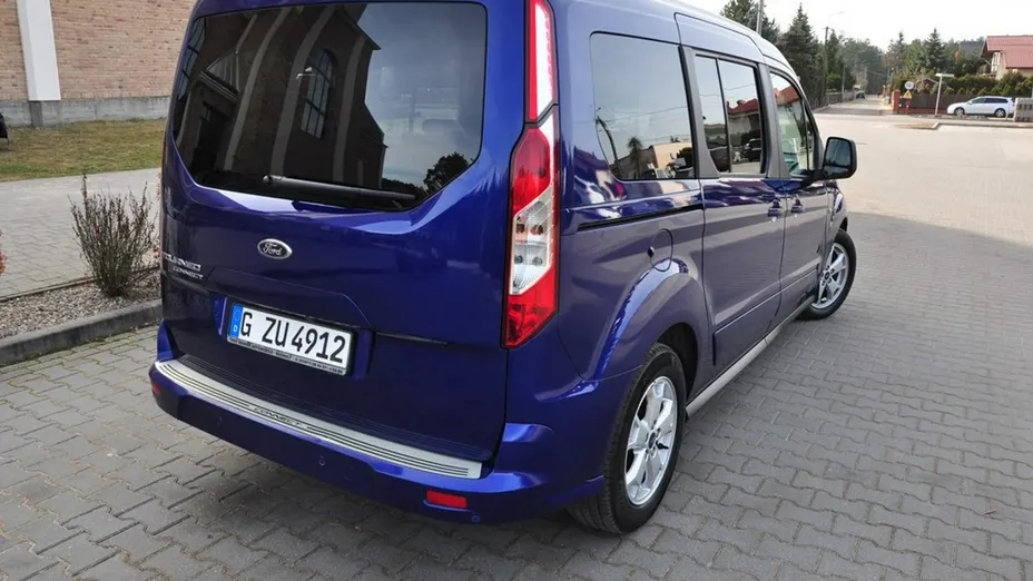 FORD Tourneo Connect -