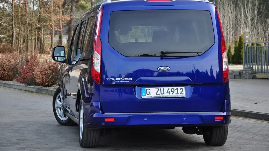 FORD Tourneo Connect -