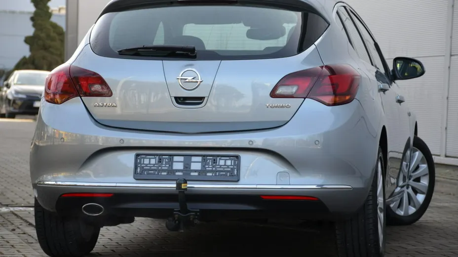 OPEL Astra -