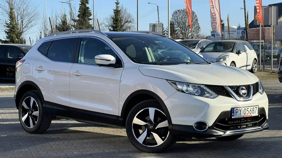 NISSAN Qashqai -