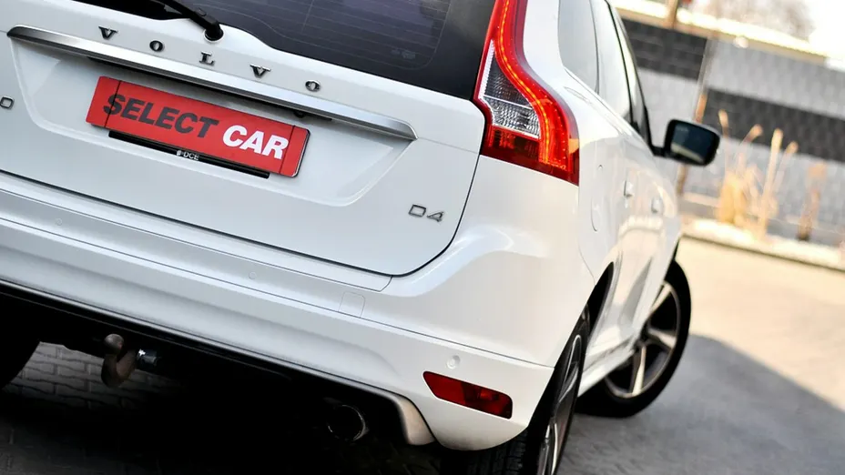 VOLVO XC60 -
