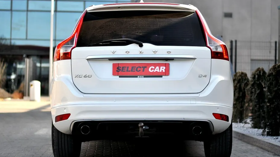 VOLVO XC60 -