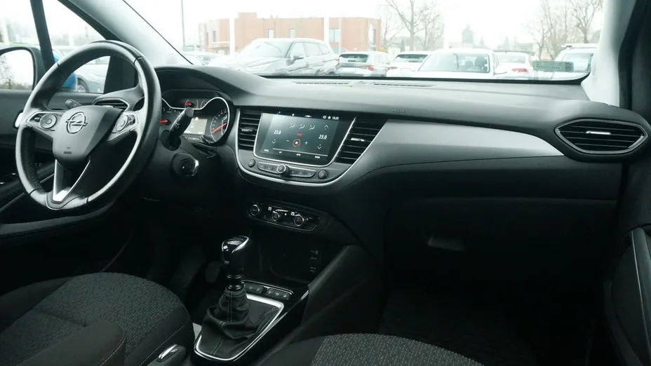 OPEL Crossland X -