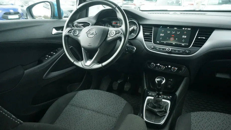 OPEL Crossland X -