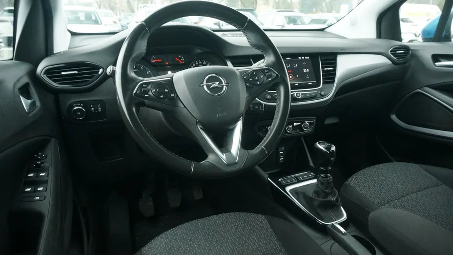 OPEL Crossland X -