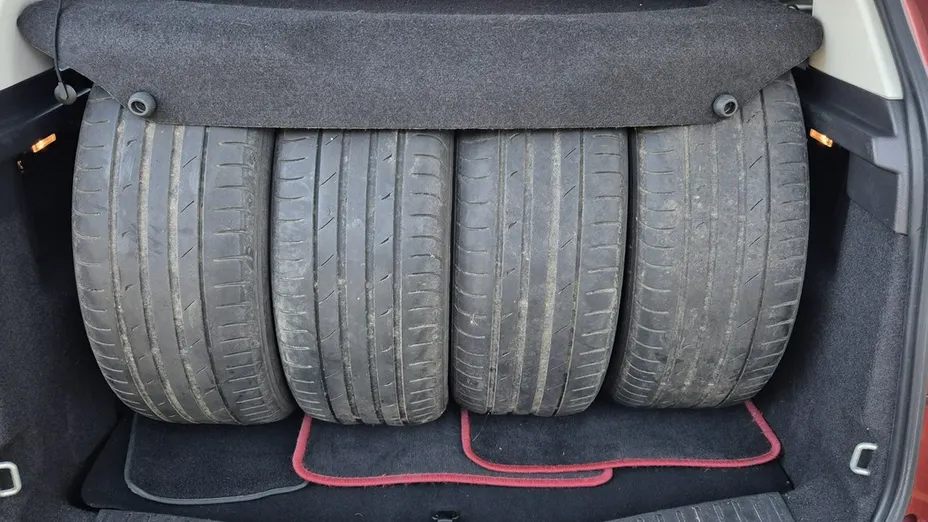 FORD C-MAX -
