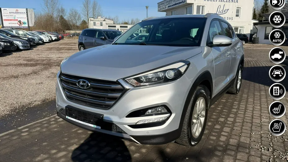 HYUNDAI Tucson -