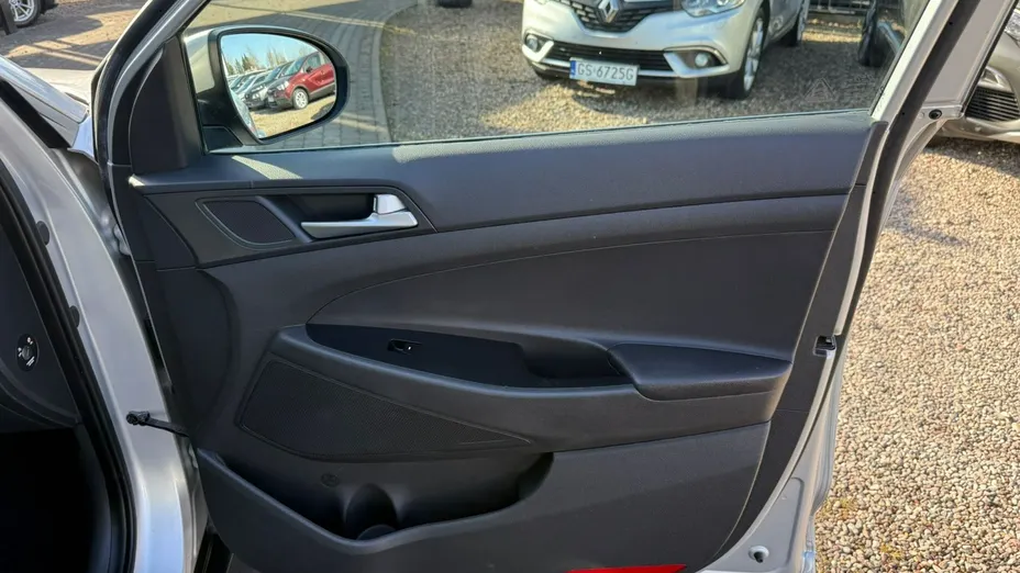 HYUNDAI Tucson -