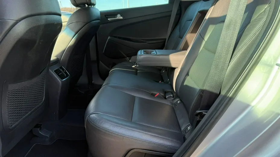 HYUNDAI Tucson -
