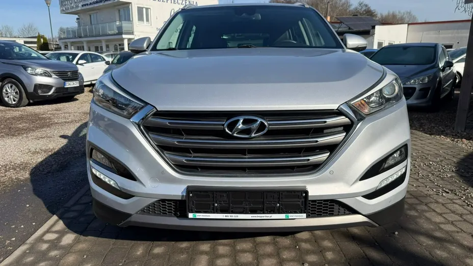 HYUNDAI Tucson -