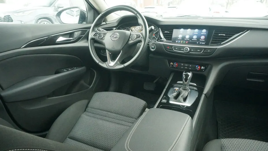 OPEL Insignia -