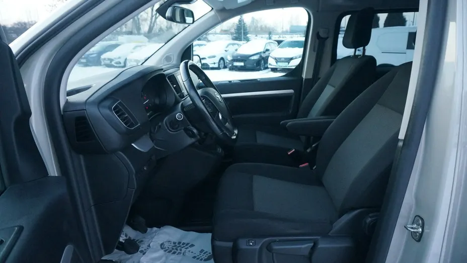 TOYOTA Proace Verso -