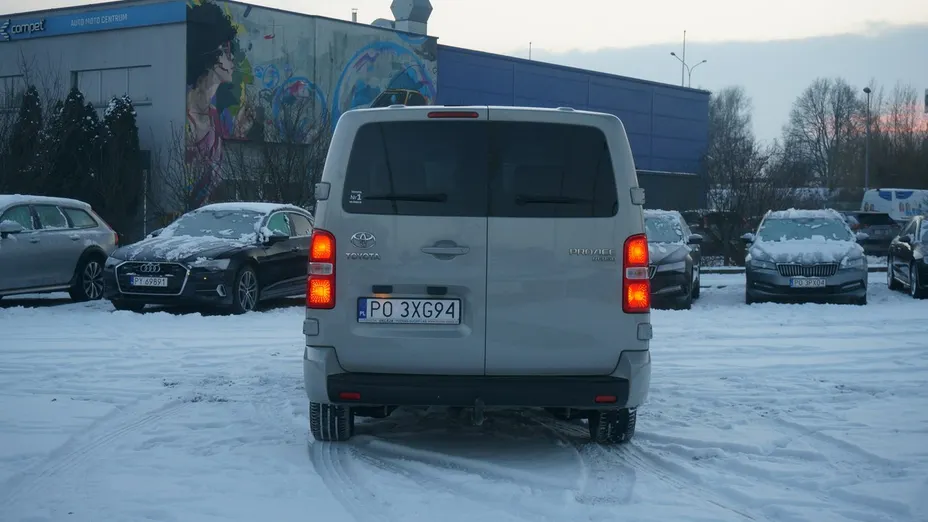 TOYOTA Proace Verso -