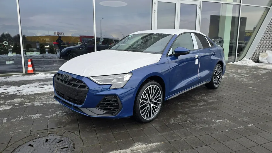 AUDI S3 Limousine -