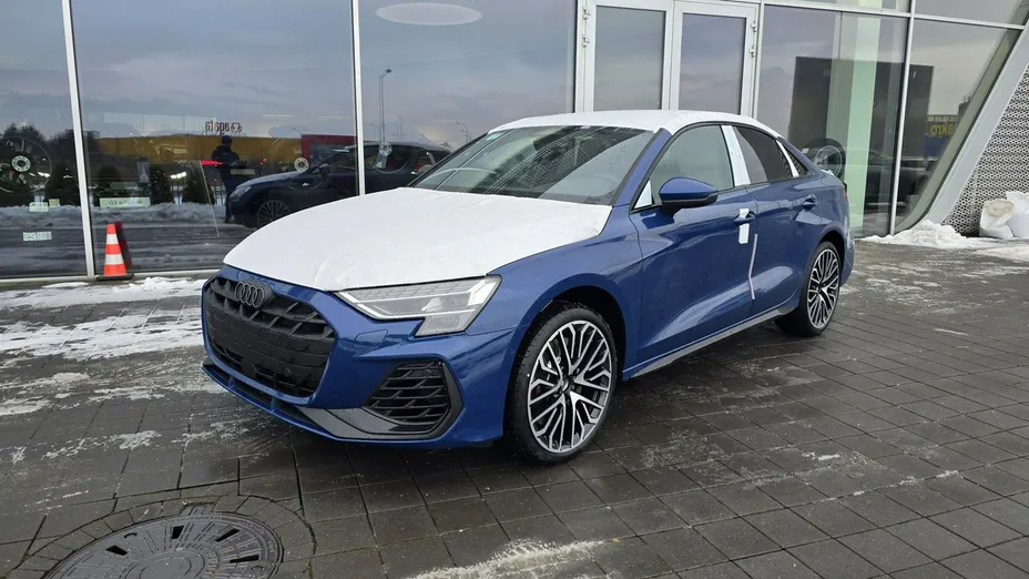 AUDI S3 Limousine -