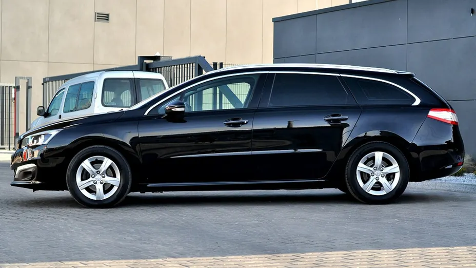 PEUGEOT 508 -
