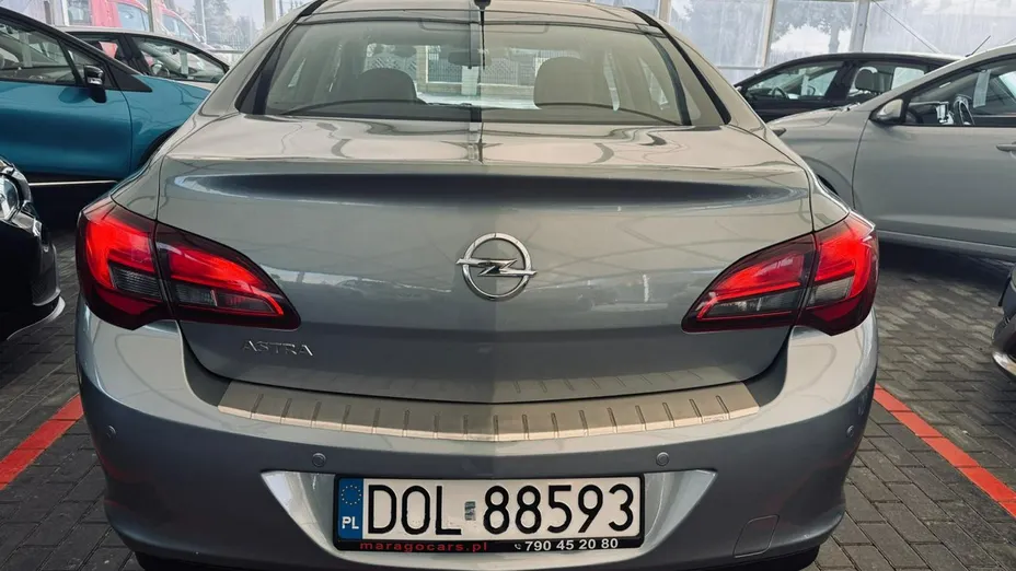 OPEL Astra -
