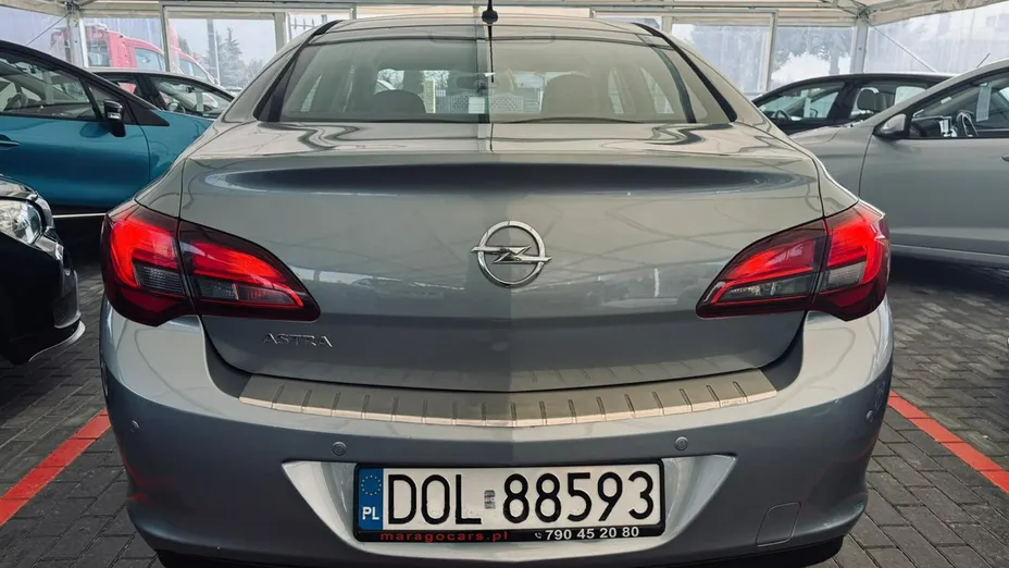 OPEL Astra -