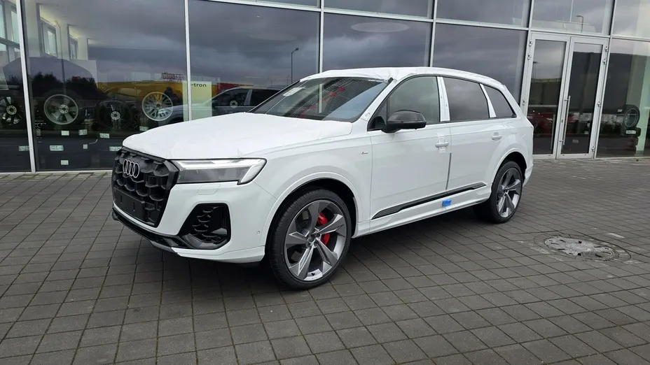 AUDI Q7 -