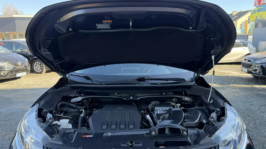 MITSUBISHI Eclipse Cross -