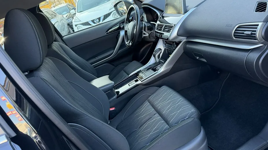 MITSUBISHI Eclipse Cross -