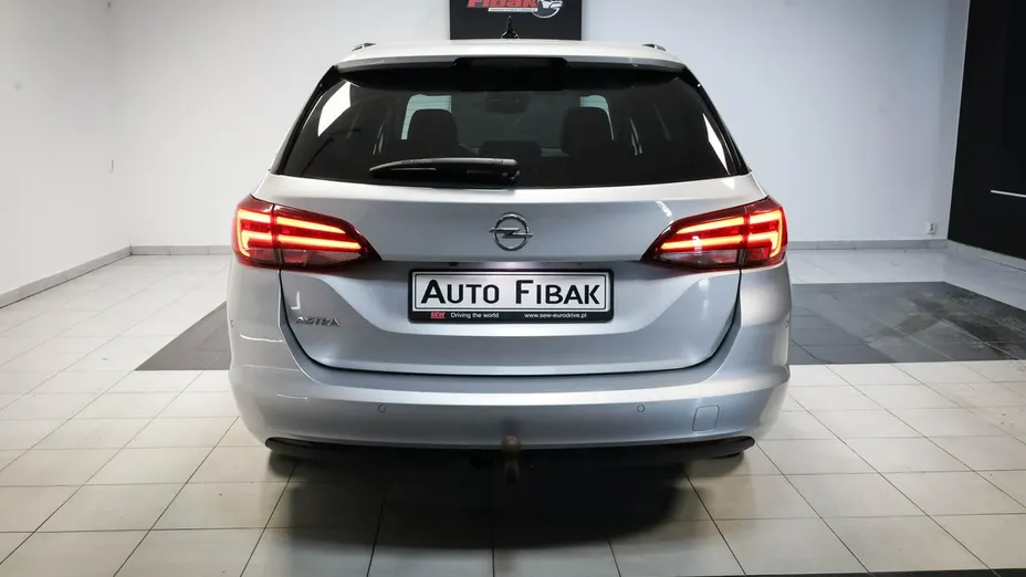 OPEL Astra -