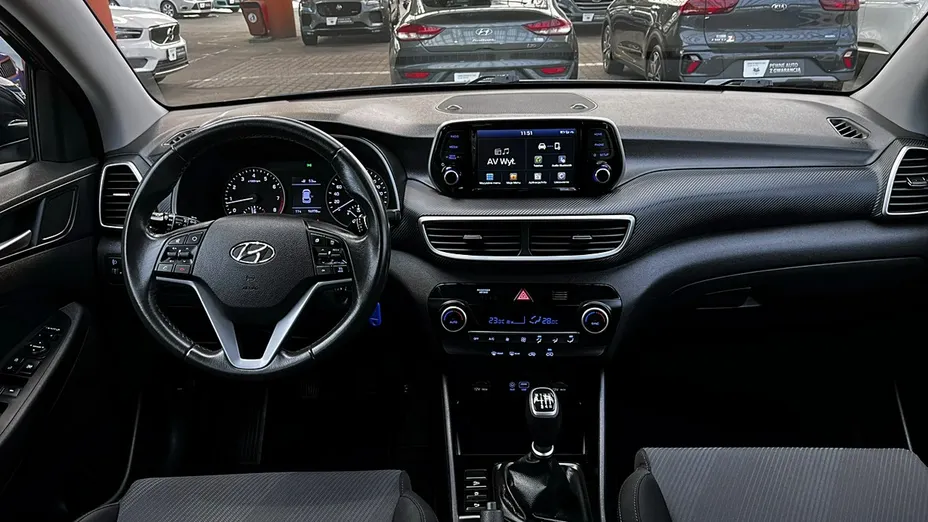 HYUNDAI Tucson -
