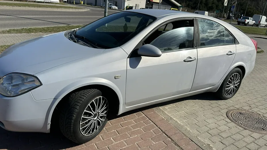 NISSAN Primera -