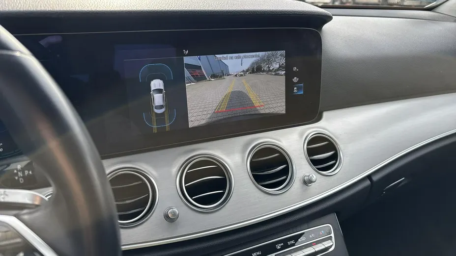 MERCEDES-BENZ E Klasa -