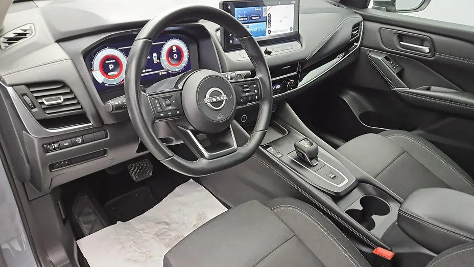 NISSAN Qashqai -
