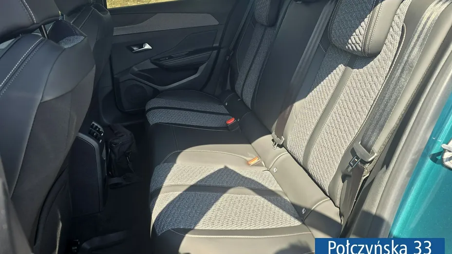 PEUGEOT 308 -