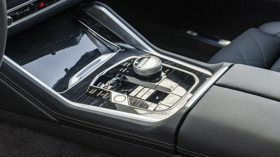 BMW X6 -