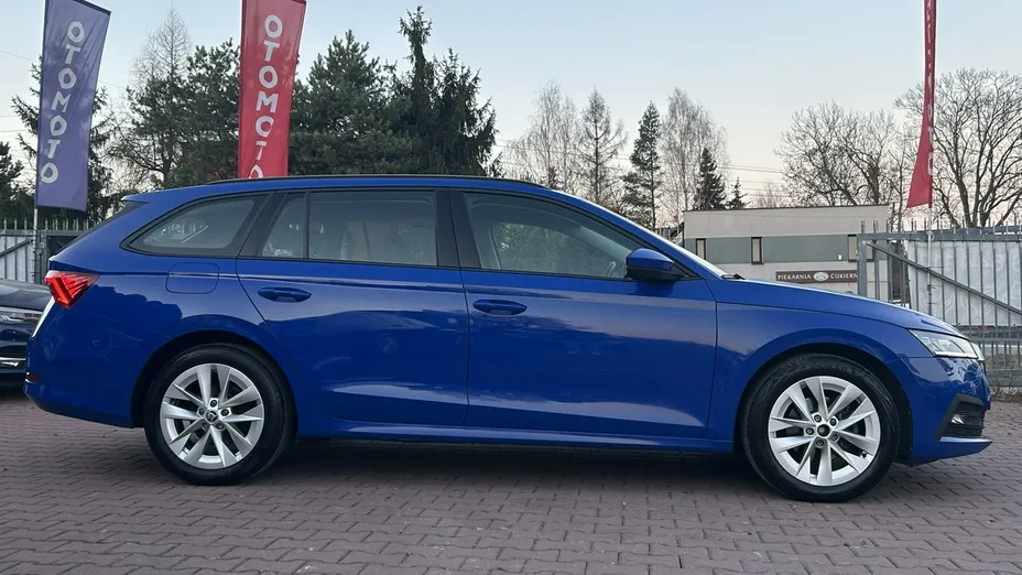 SKODA Octavia -