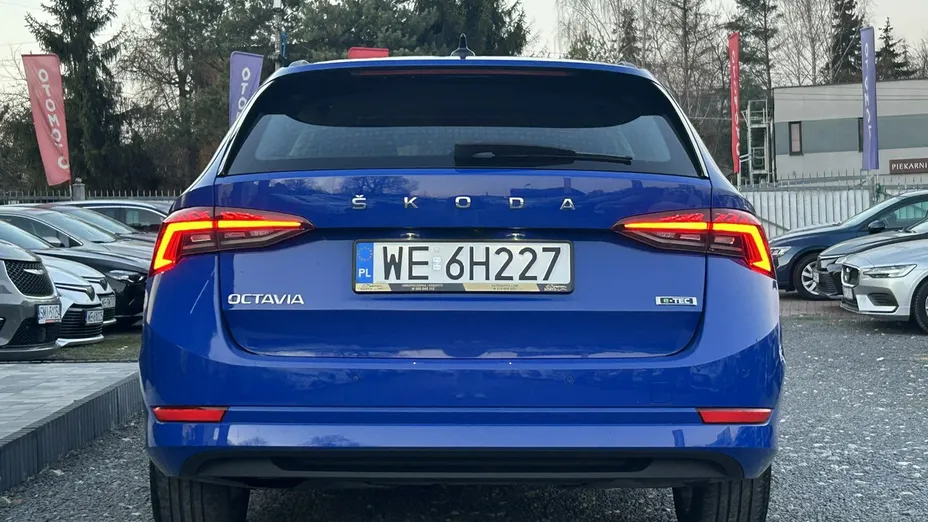 SKODA Octavia -