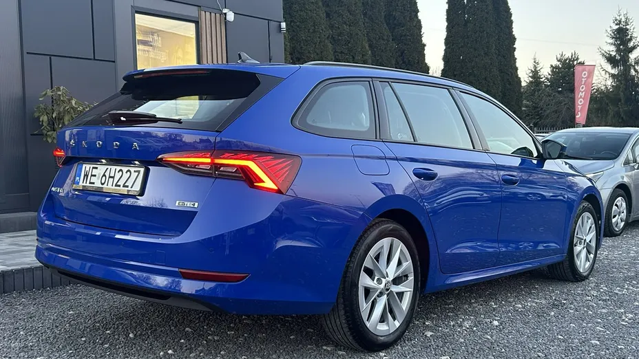 SKODA Octavia -