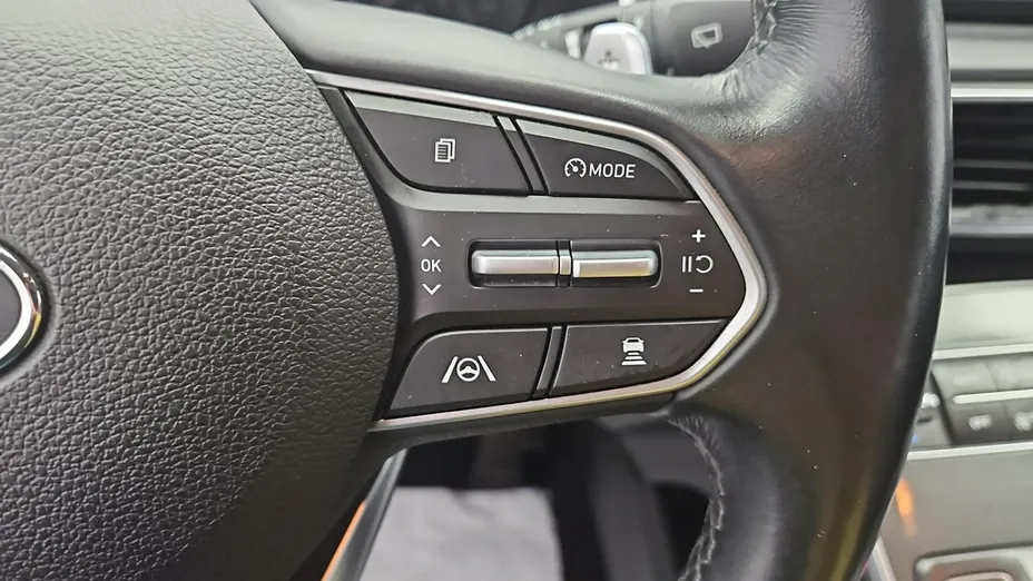 HYUNDAI Santa Fe -