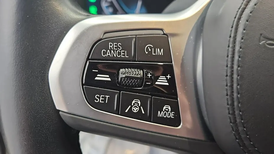 BMW iX3 -